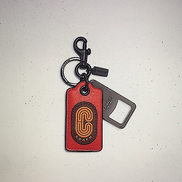 💥HOST PICK💥(UNISEX) COACH - BOTTLE OPENER KEY FOB (NWT) - Picture 3 of 11